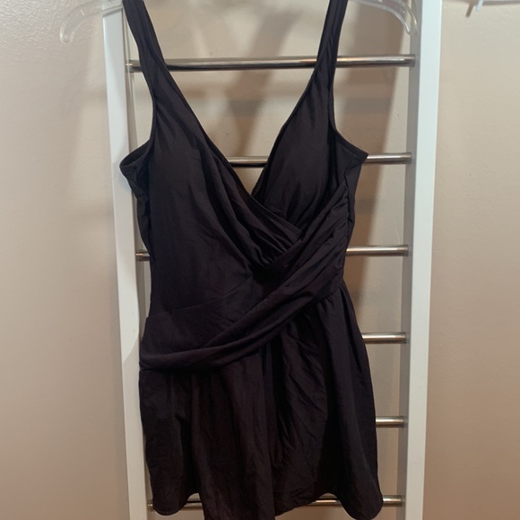 Miraclesuit Brown One Piece w/Skirt🥳🛍Host Pick🛍🥳 - Picture 2 of 10